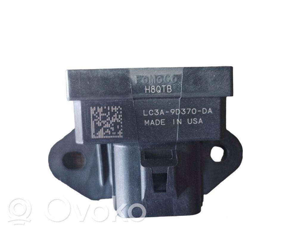 Unité de commande / module de pompe à carburant   LC3A9D370DA