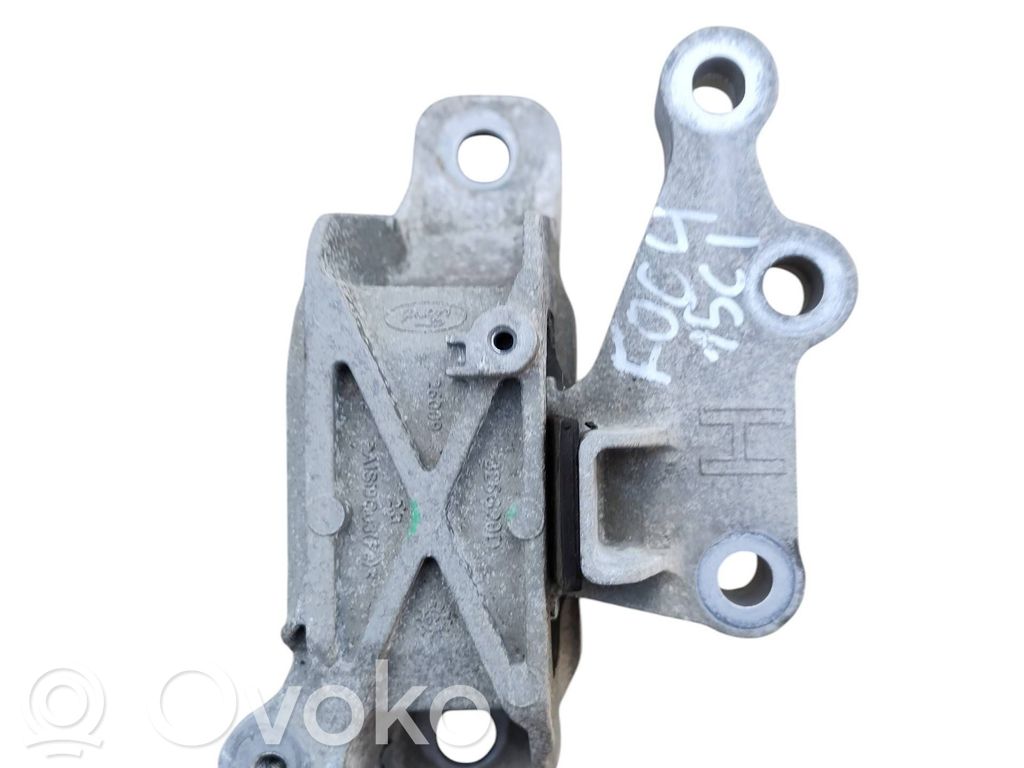 Ford Focus Engine mount bracket 