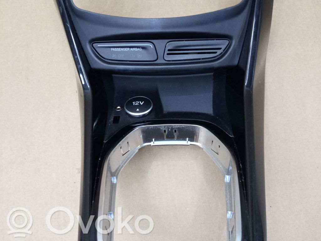Glove box central console   AM51R06003,12050039