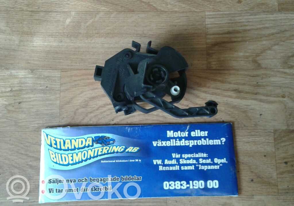 BMW 3 E36 Silniczek nagrzewnicy nawiewu klimatyzacji A/C 