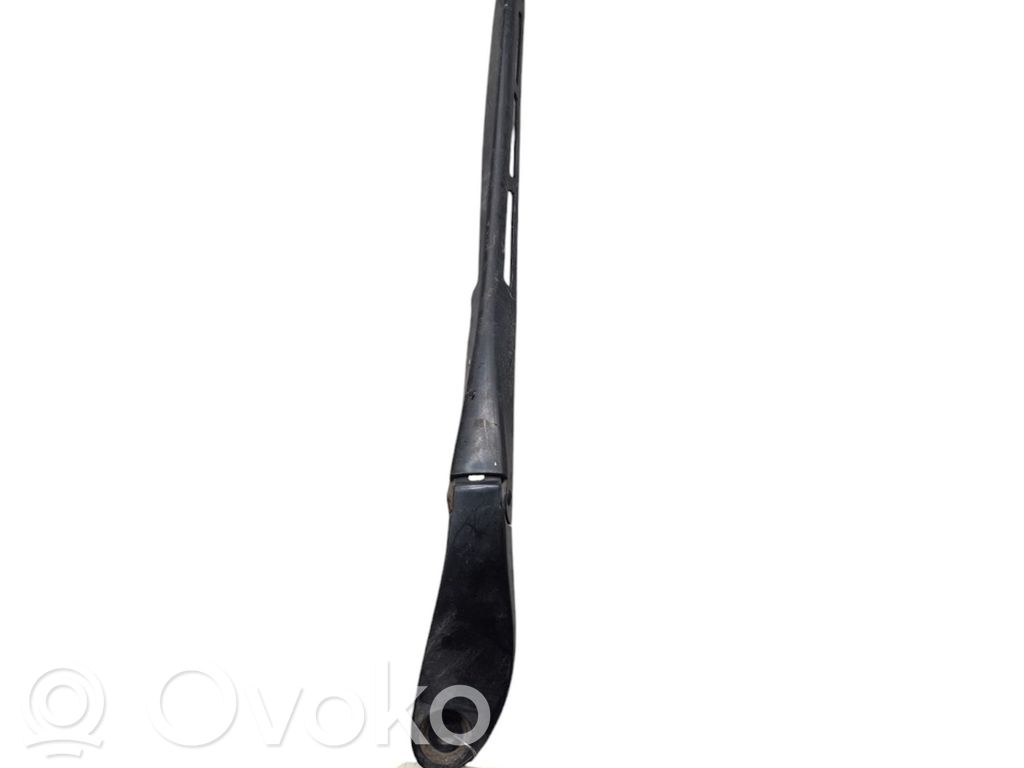 Etupyyhkimen sulan varsi   4E1955408B