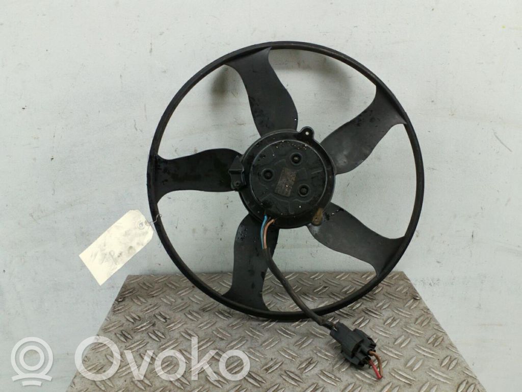 BMW 3 E46 Elektrisks radiatoru ventilators 