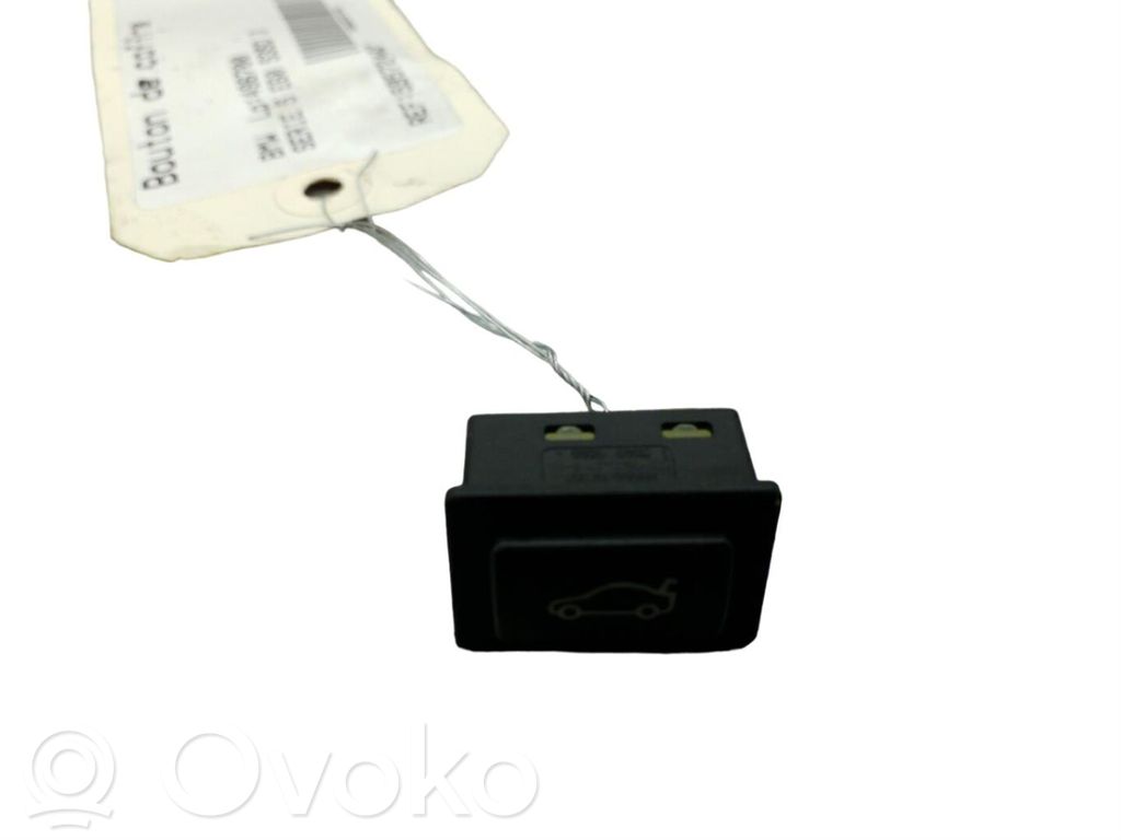 BMW 5 E60 E61 Tailgate opening switch 