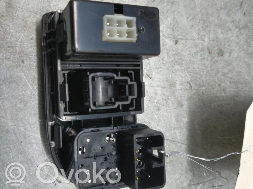 Chevrolet Spark Wing mirror switch 