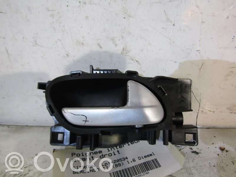 Manecilla interna puerta delantera   00009144F8