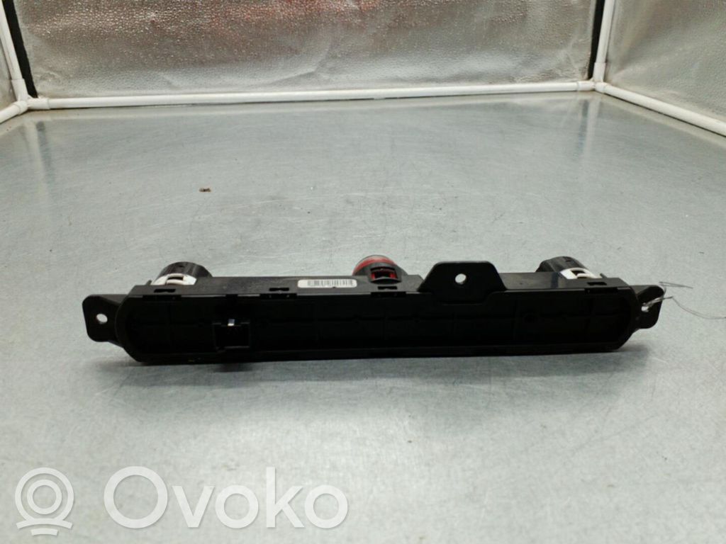 Fiat 500 Hazard light switch 