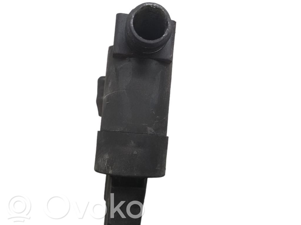 Windscreen/windshield washer pump   1355124