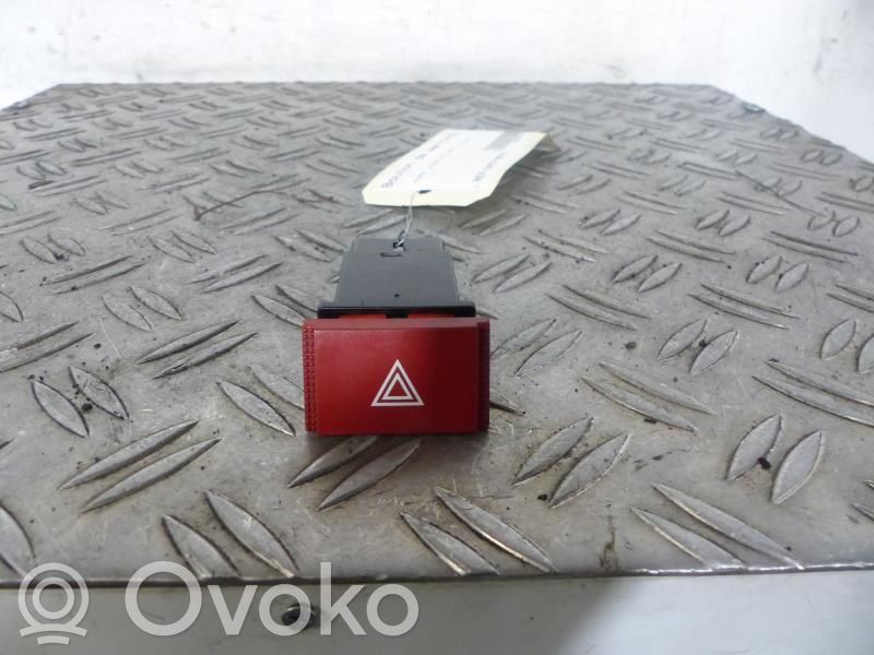 Hyundai Getz Hazard light switch 