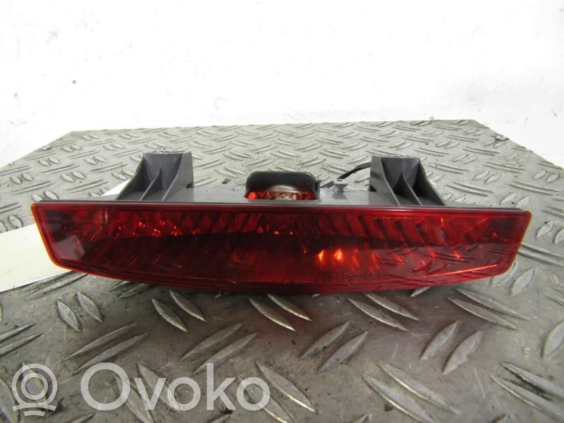 KIA Rio Kolmas/lisäjarruvalo 
