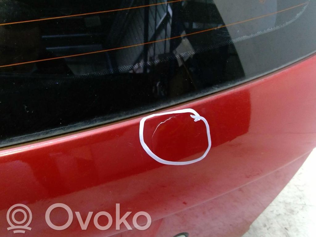 KIA Rio Puerta del maletero/compartimento de carga 