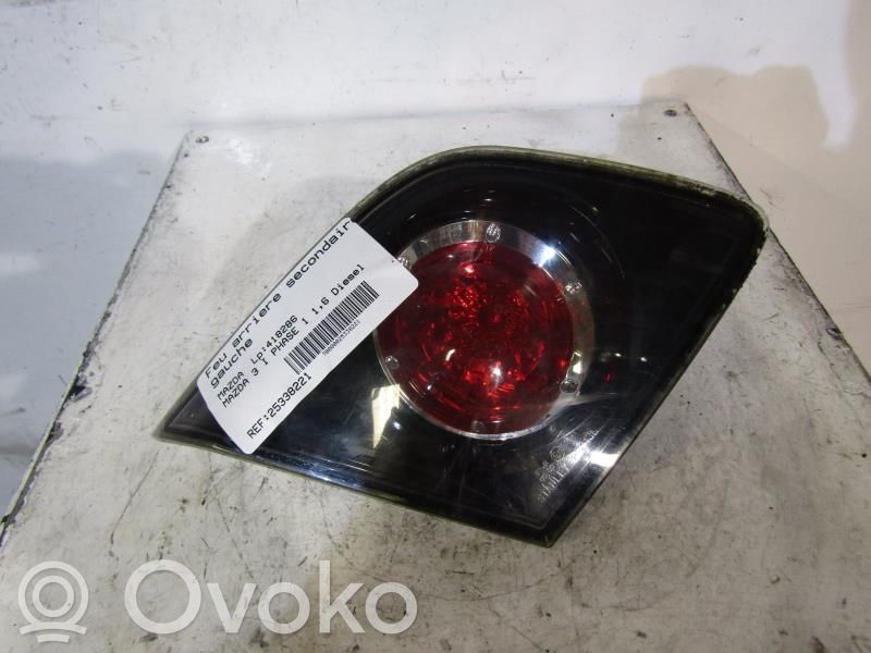 Mazda 3 I Takaluukun takavalot 