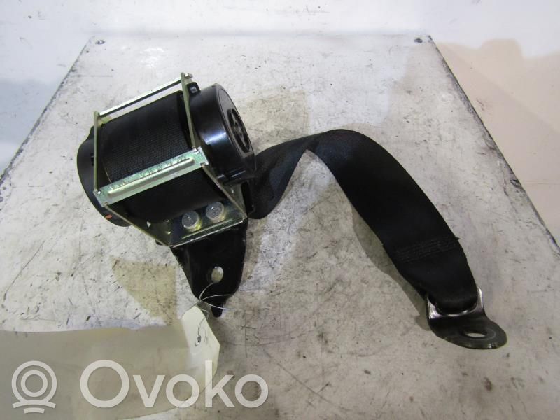 Mazda 3 I Cinturón trasero 