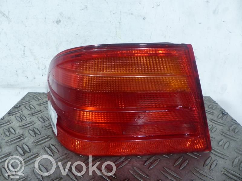 Takavalot   2108204364