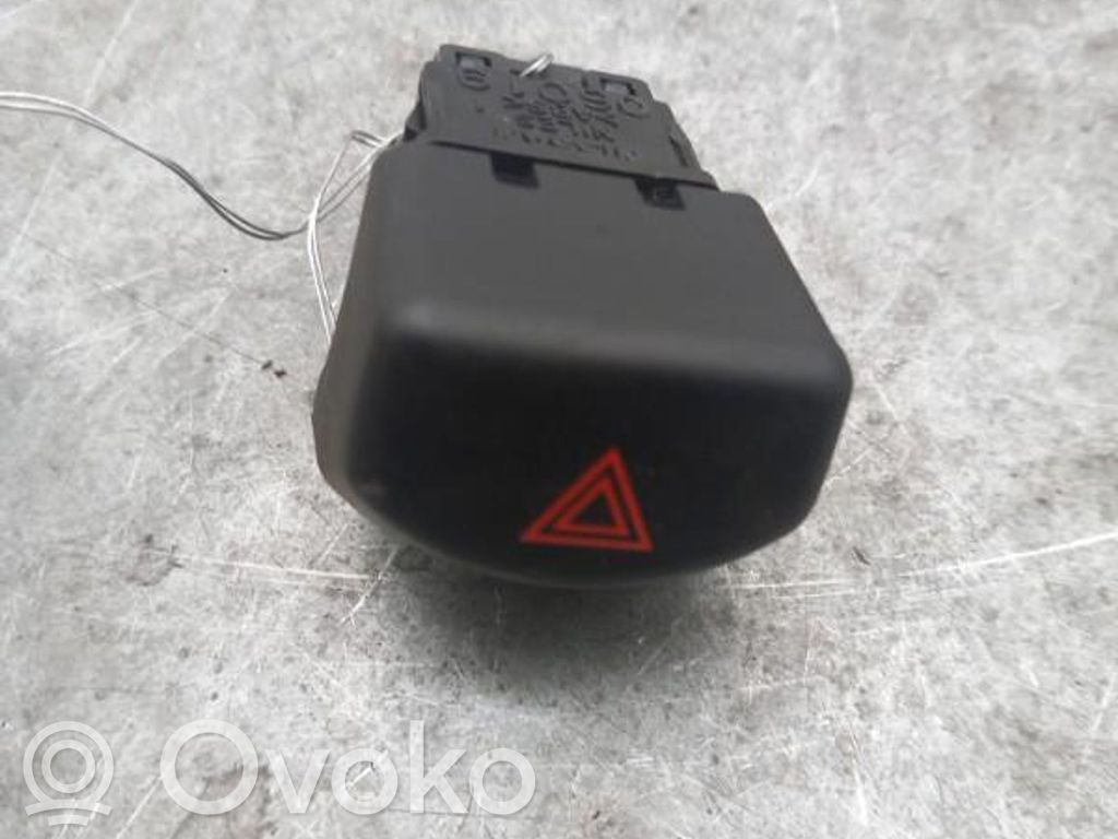 Hazard light switch   25290BC60A