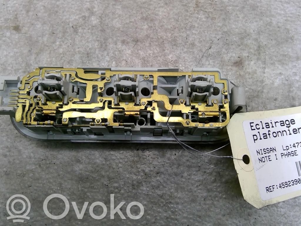 Nissan Note (E11) Etuistuimen valo 
