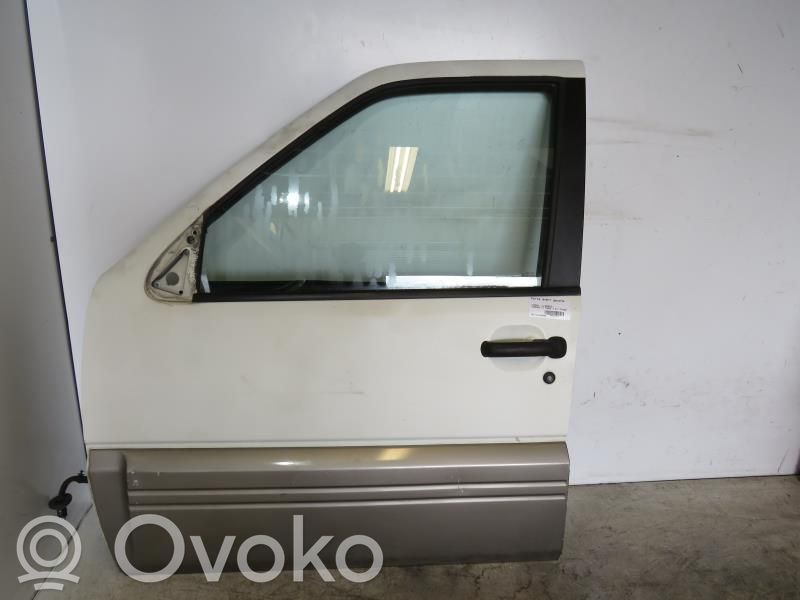 Nissan Terrano Puerta delantera 