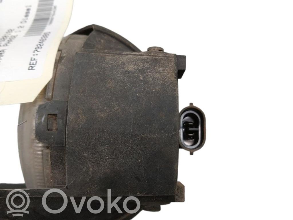 Miglas lukturis priekšā   96627149