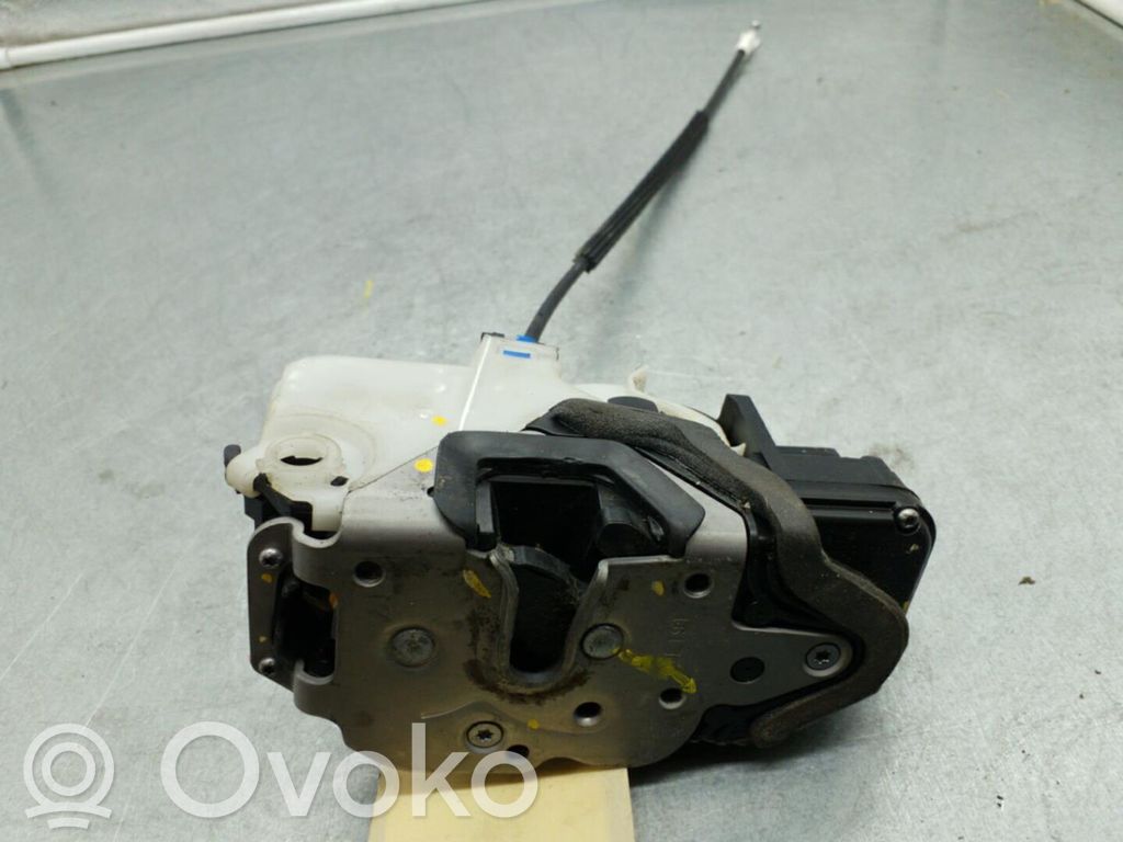 Opel Astra J Priekinė durų spyna 