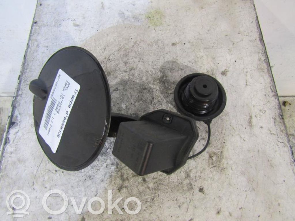 Opel Corsa D Polttoainesäiliön korkki 