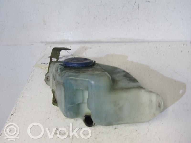 Peugeot 205 Zbiornik płynu do spryskiwaczy szyby przedniej / czołowej 