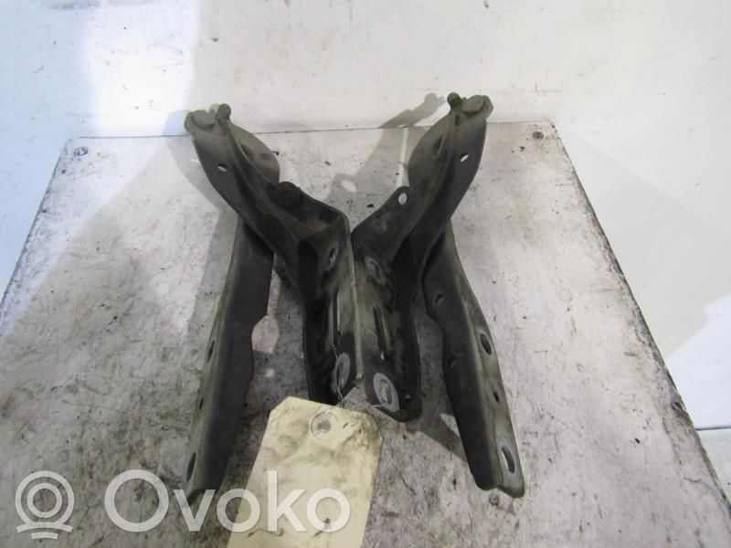 Peugeot 307 Konepellin saranat 
