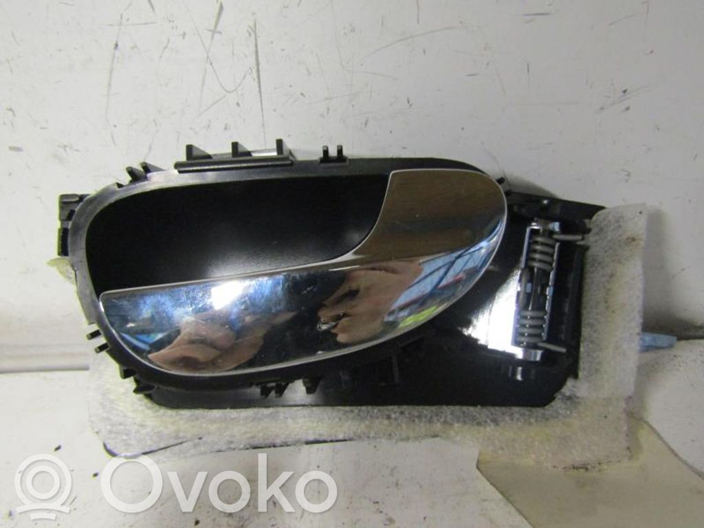 Manecilla interna puerta trasera   9143F0