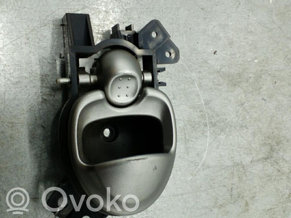 Peugeot iOn Manecilla interna puerta trasera 