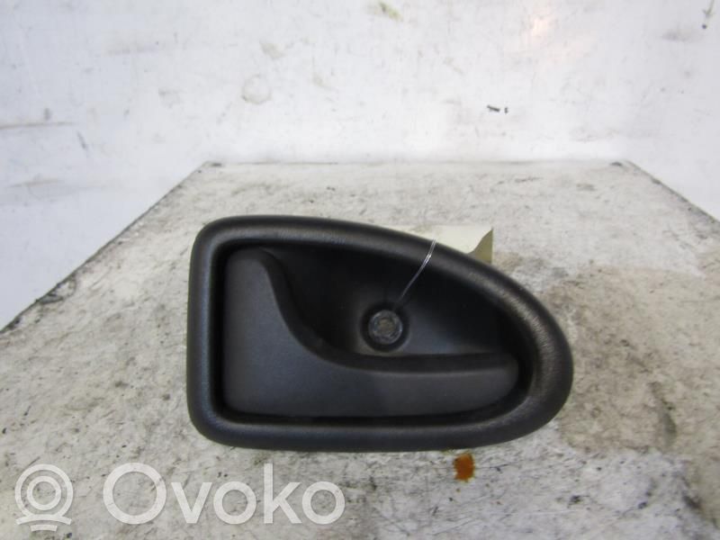 Renault Clio II Manecilla interna puerta trasera 