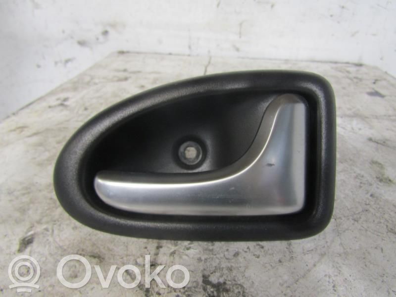 Renault Clio II Manecilla interna puerta trasera 
