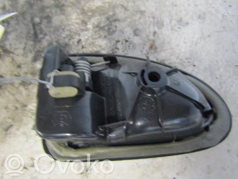 Manecilla interna puerta trasera   8200678055