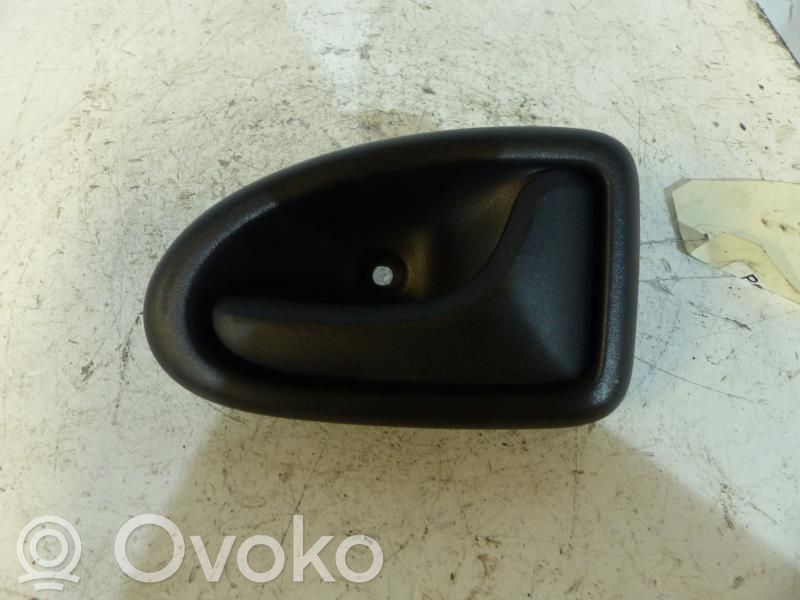 Renault Clio II Manecilla interna puerta trasera 
