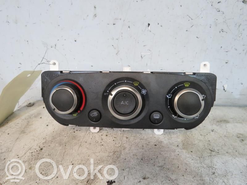 Renault Clio IV Climate control unit 