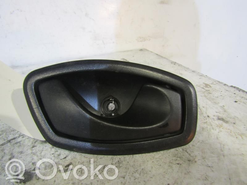 Manecilla interna puerta delantera   806700007R