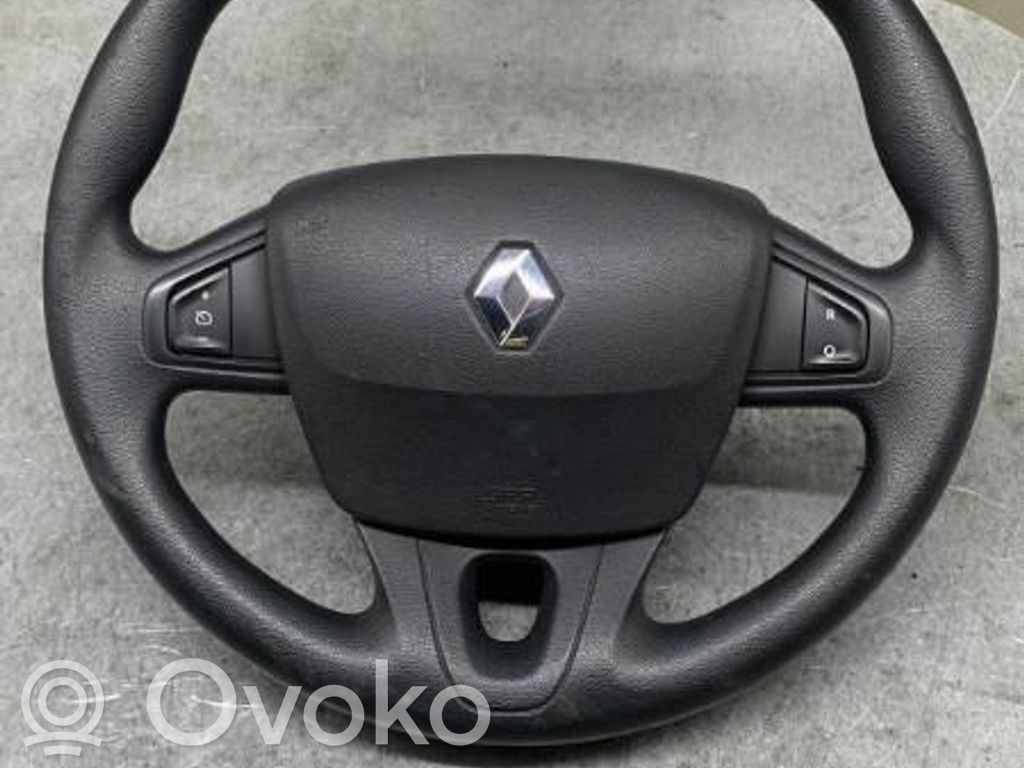 Renault Megane III Ohjauspyörä 