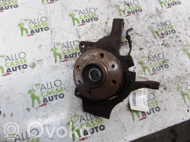 Renault Safrane Achsschenkel vorne 
