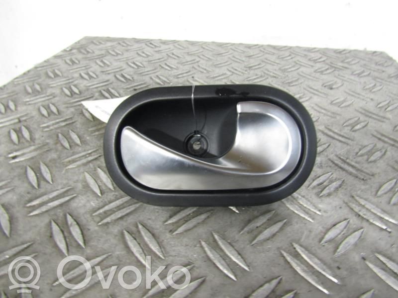 Renault Twingo III Manecilla interna puerta delantera 