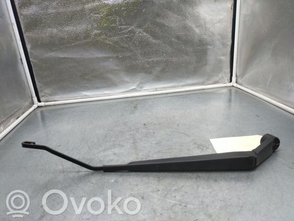 Wischerarm vorne   3833071L00