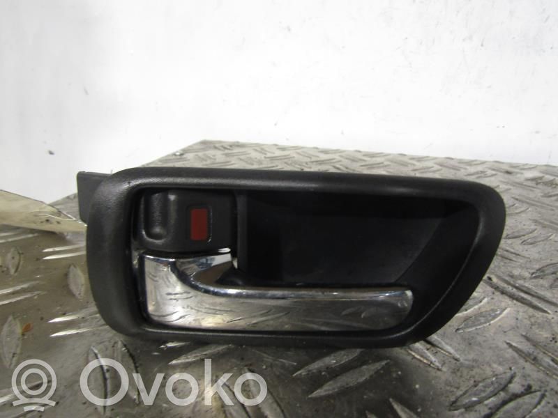 Toyota Corolla Verso E121 Manecilla interna puerta trasera 