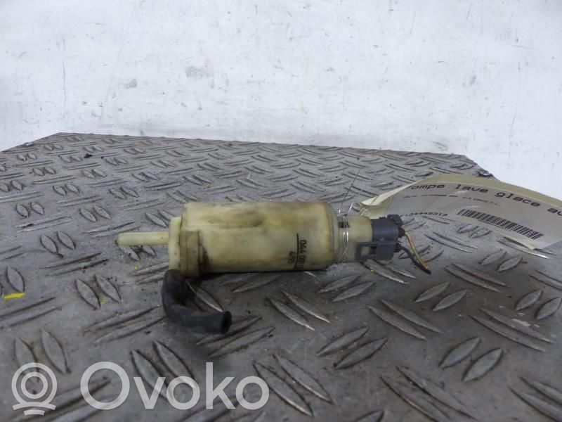 Windscreen/windshield washer pump   1258016
