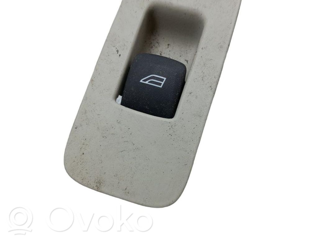 Electric window control switch   31394840