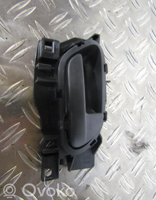 Manecilla interna puerta trasera   9144C1