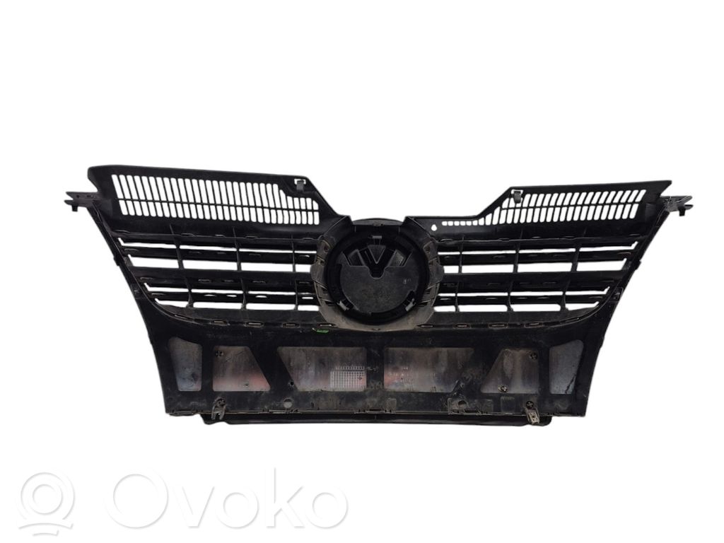 Volkswagen Golf V Etusäleikkö 