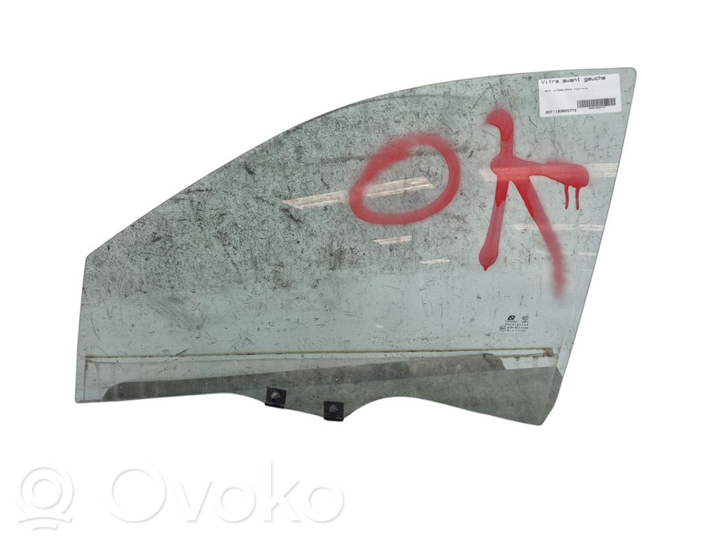 Szyba drzwi przednich   803015178R