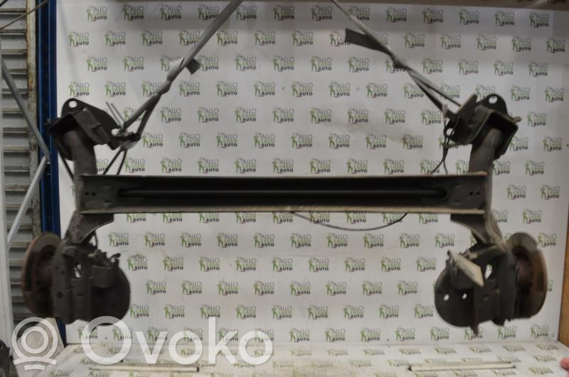 Renault Kangoo II Taka-akselin palkki 