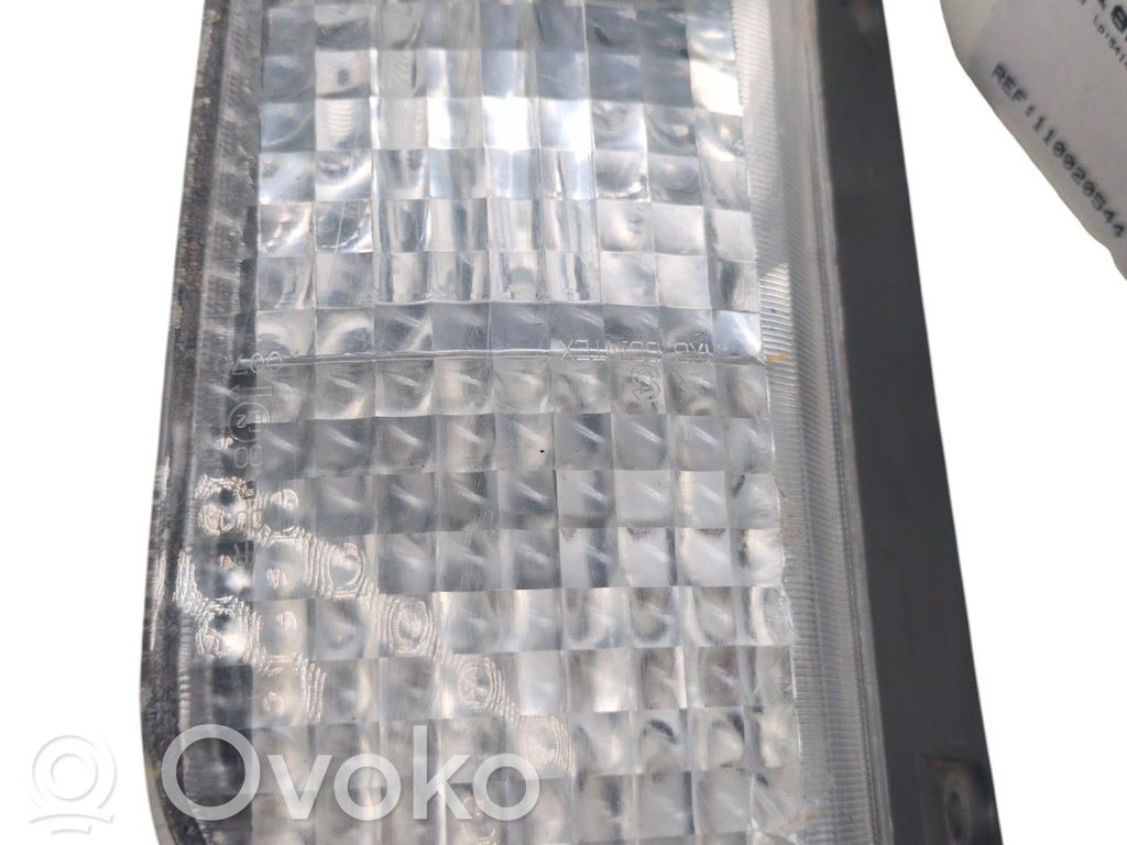 Nissan Primastar Lampa zderzaka tylnego 