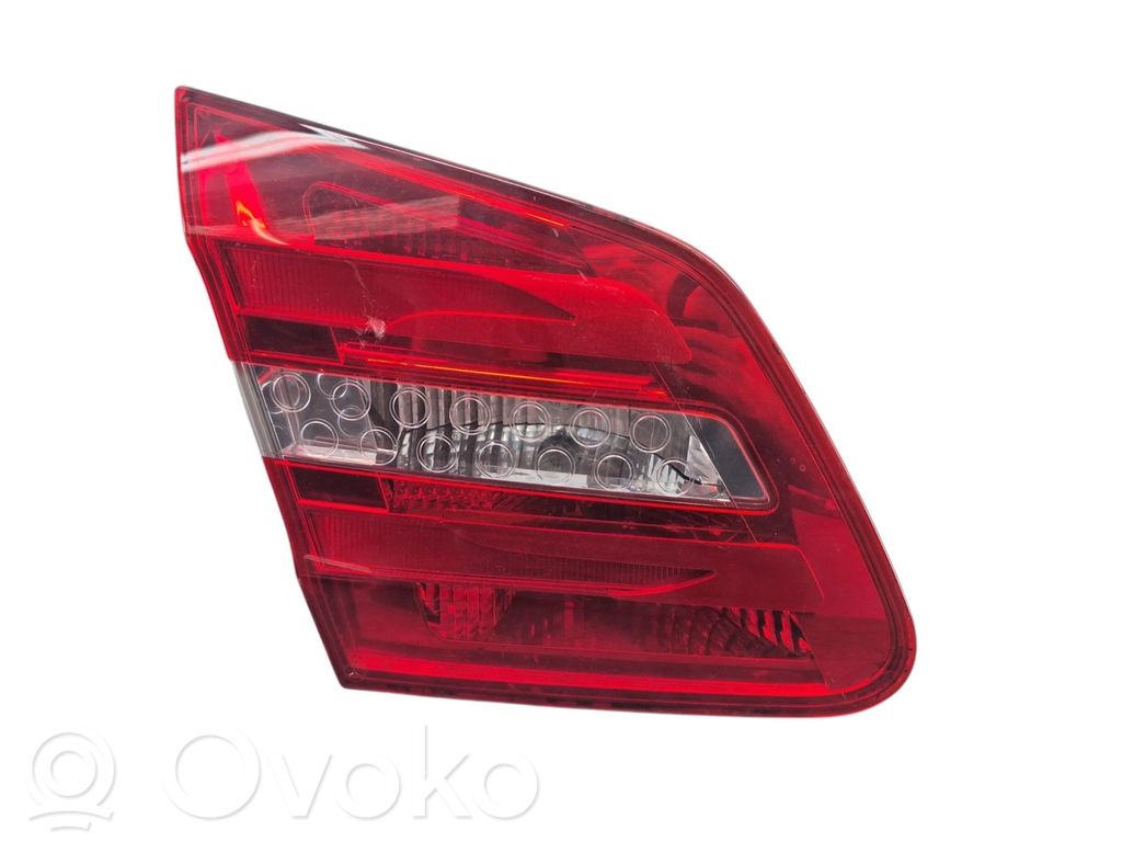 Mercedes-Benz B W246 W242 Lampy tylnej klapy bagażnika 