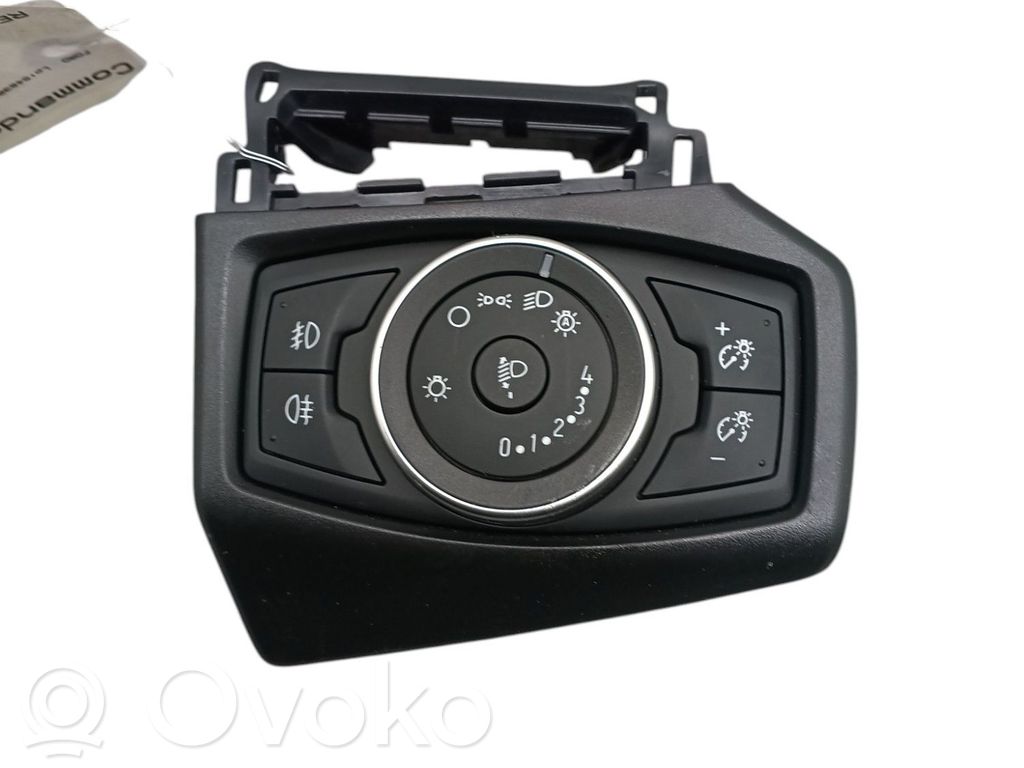 Lukturu slēdzis   2044625