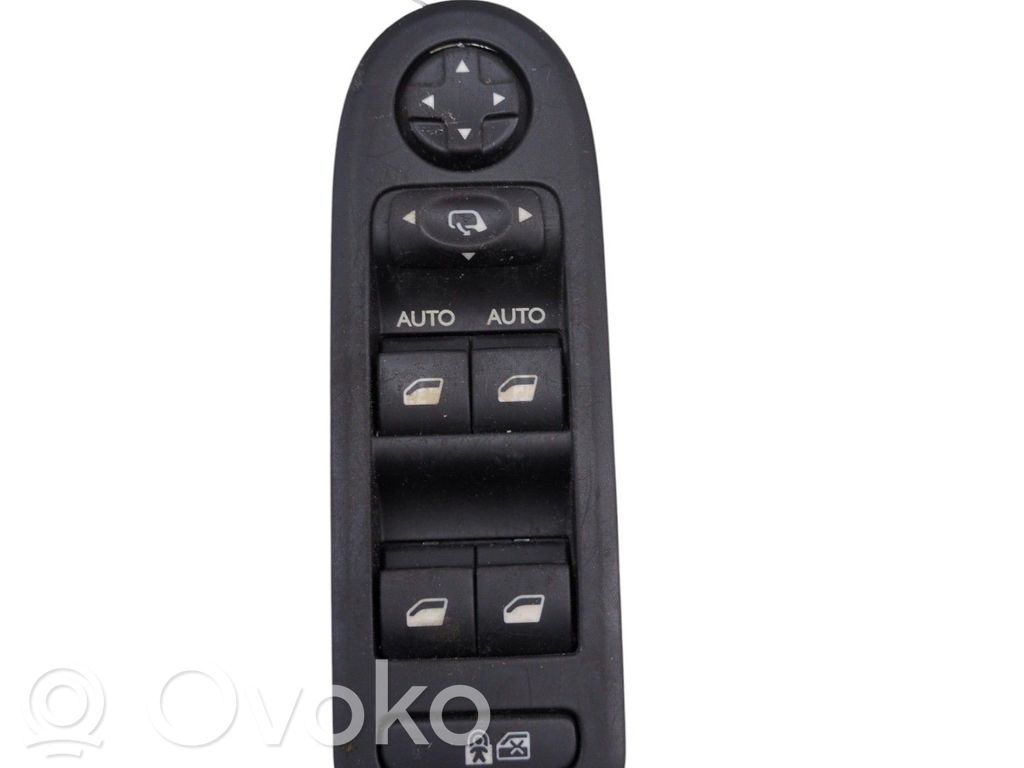 Citroen C3 Electric window control switch 