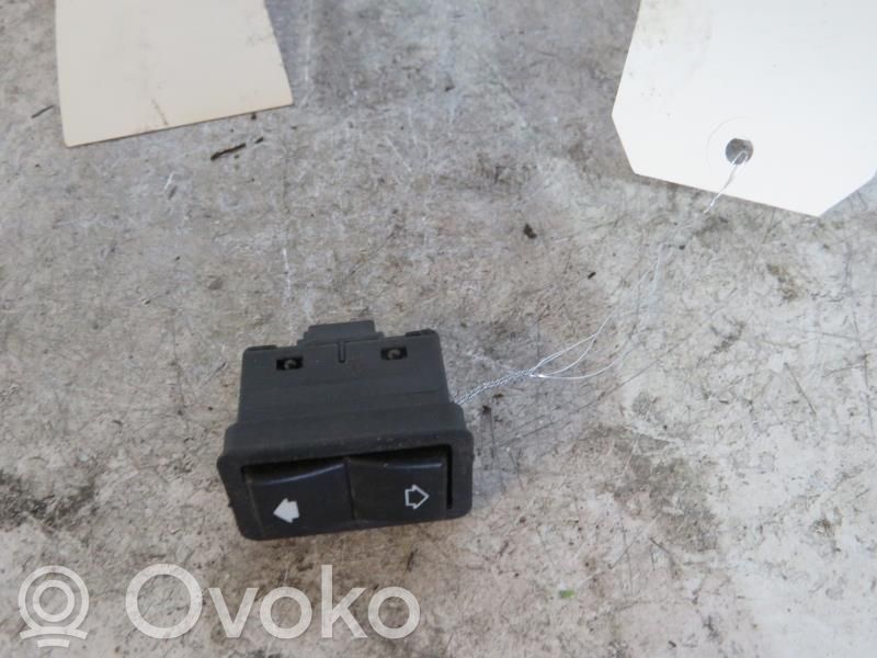 Interruptor del elevalunas eléctrico   61318368974