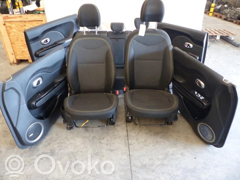 Interior set   88200B2030KE9